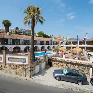 https://la-baranda.hotelsinnerja.org